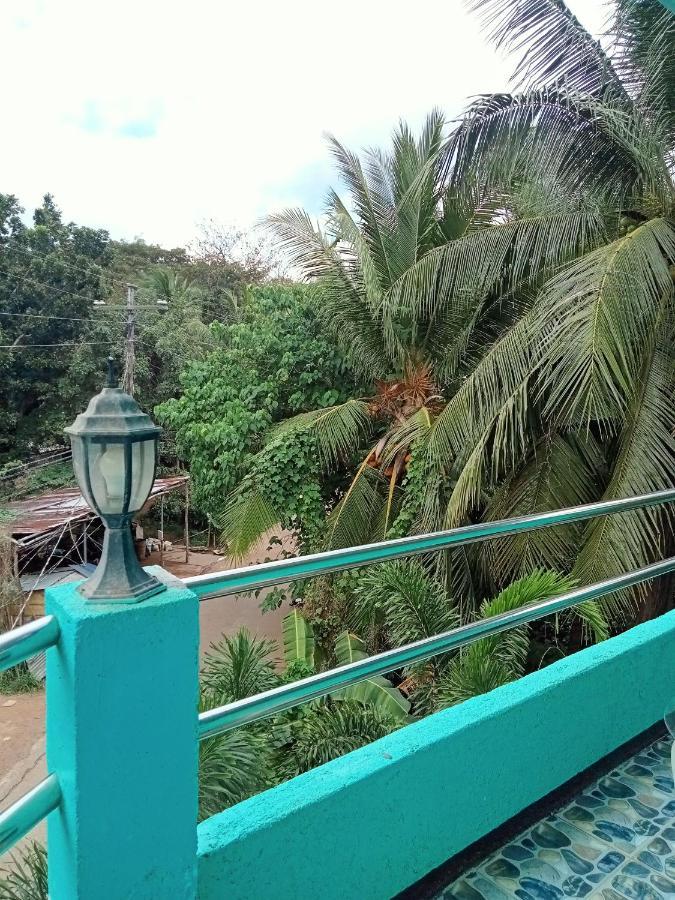 Lang2 Place Coron Bagian luar foto