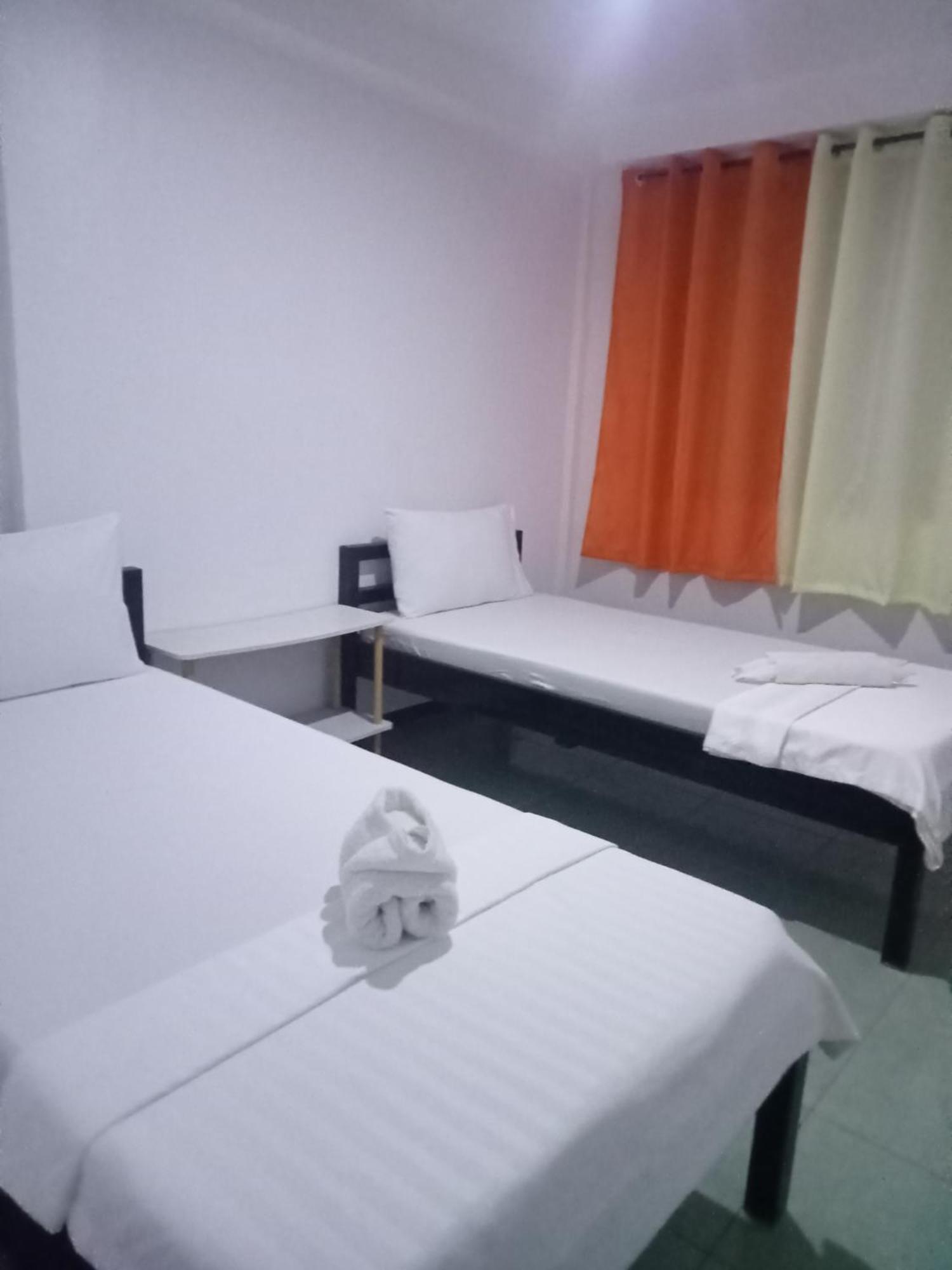 Lang2 Place Coron Bagian luar foto