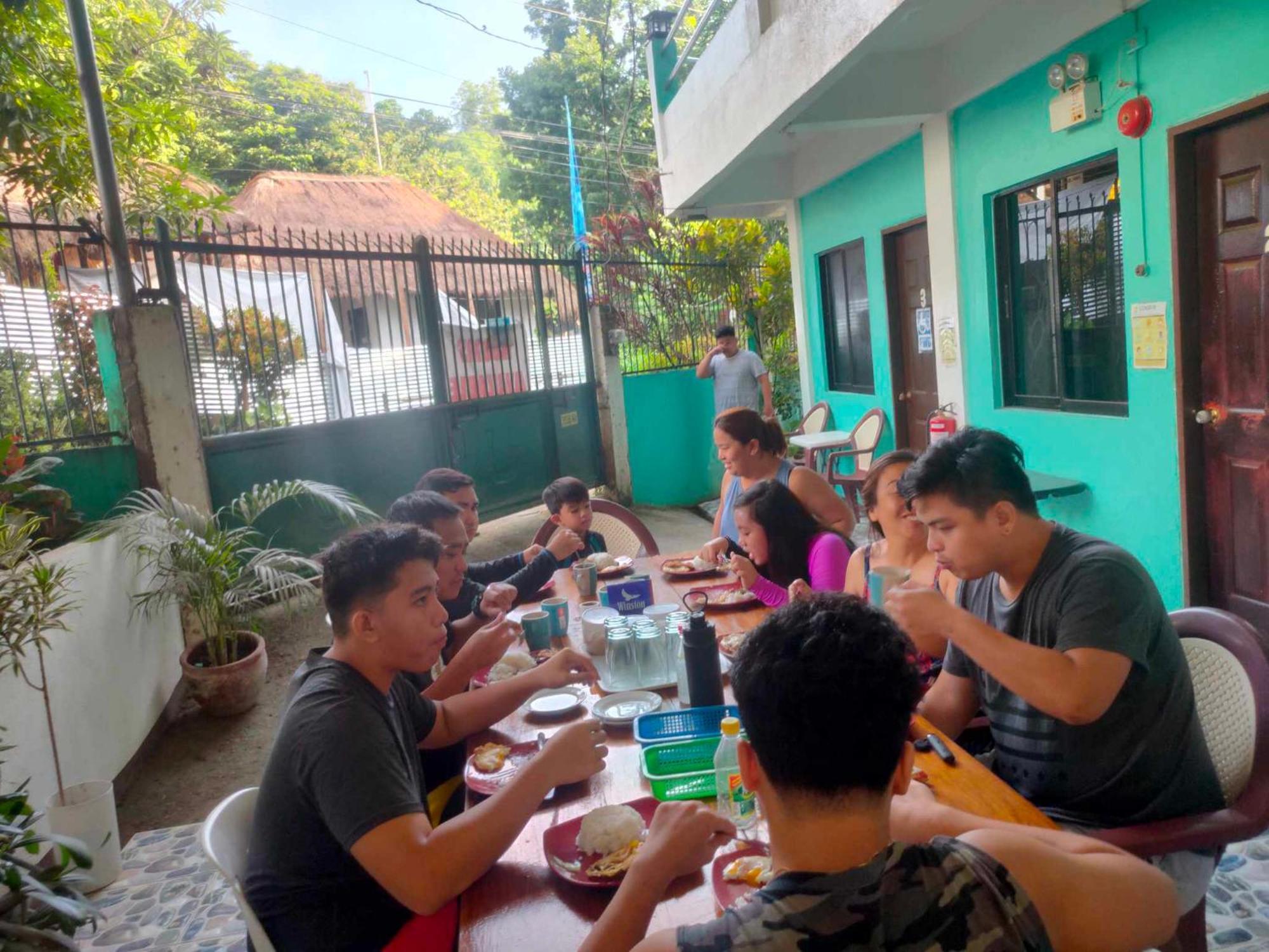 Lang2 Place Coron Bagian luar foto